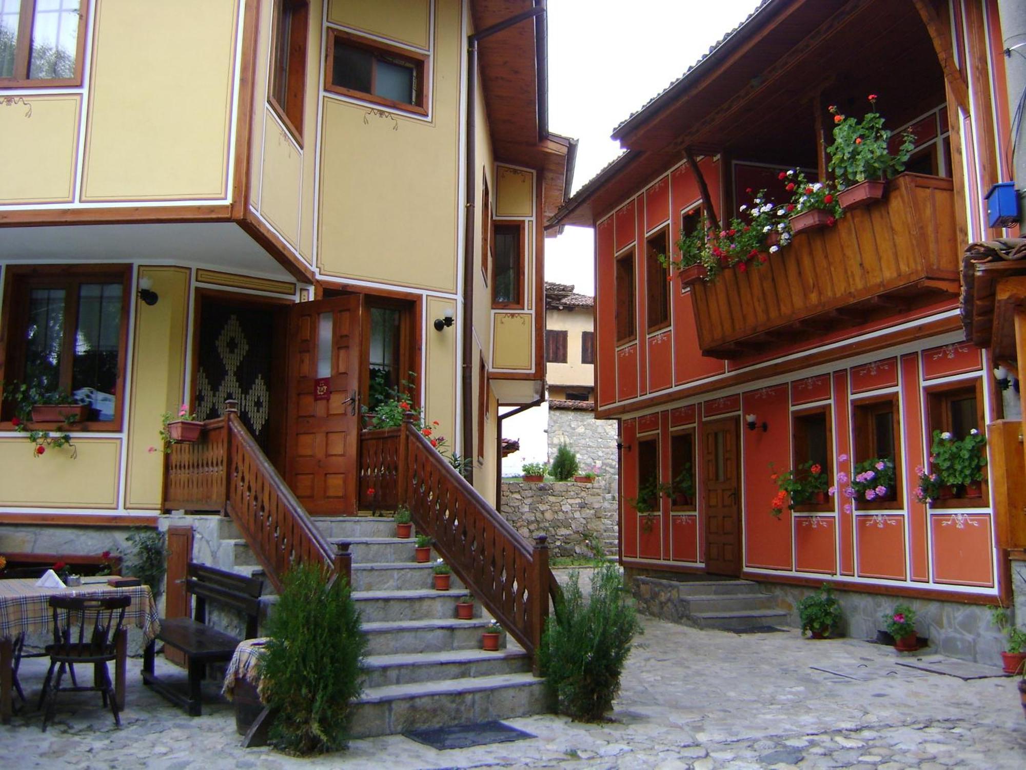 Guest House Todorini Kashti Koprivshtitsa Eksteriør billede